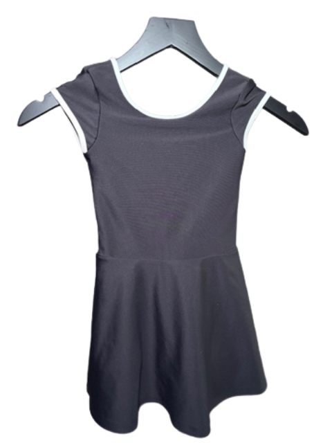 Old Navy Heart-Shaped Back Athletic Dress for Girls, 5