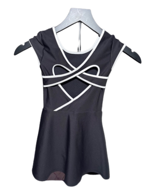 Old Navy Heart-Shaped Back Athletic Dress for Girls, 5
