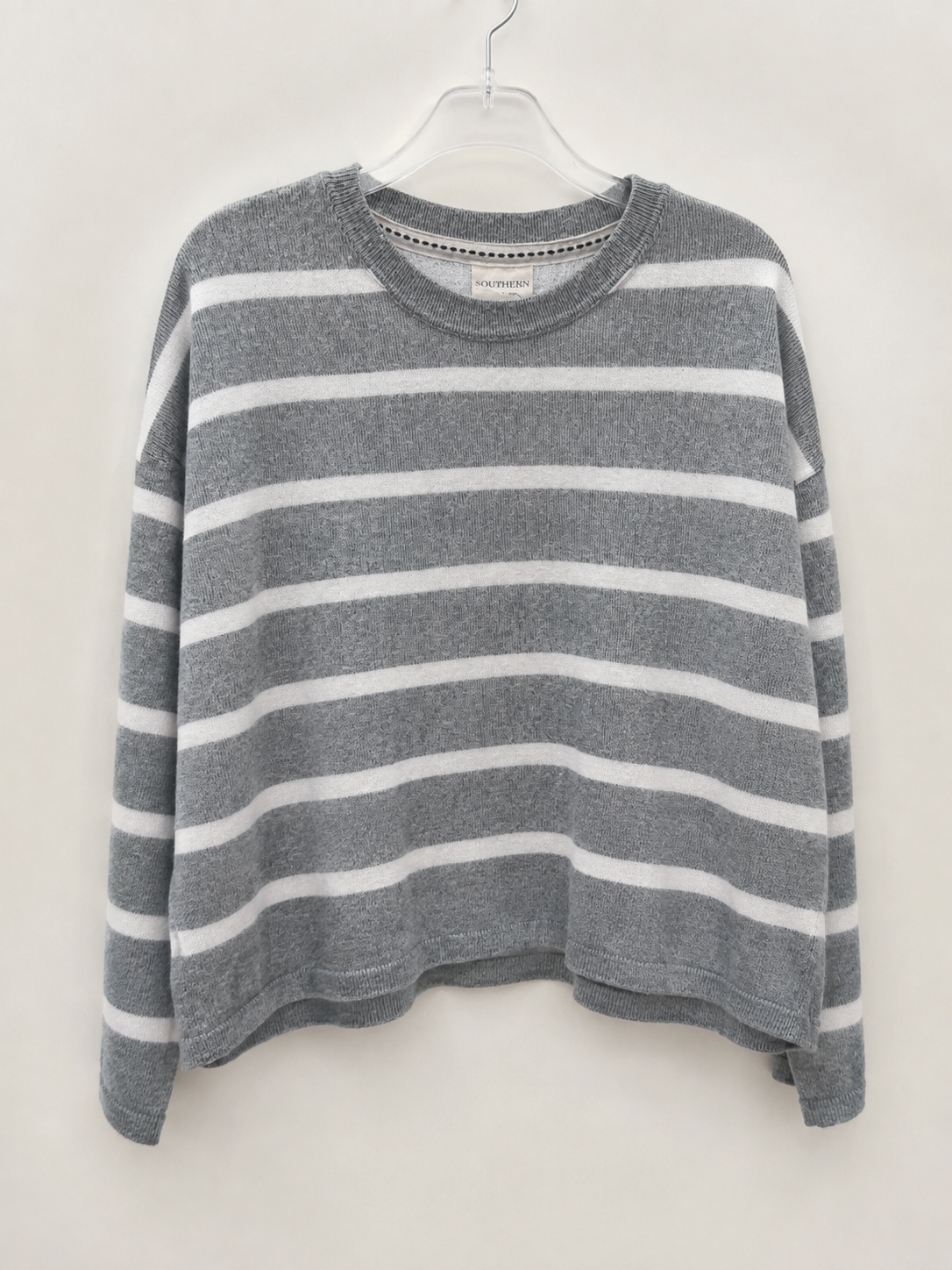 Southern Spirit Gray & White Striped Lightweight Sweater, Women's Small