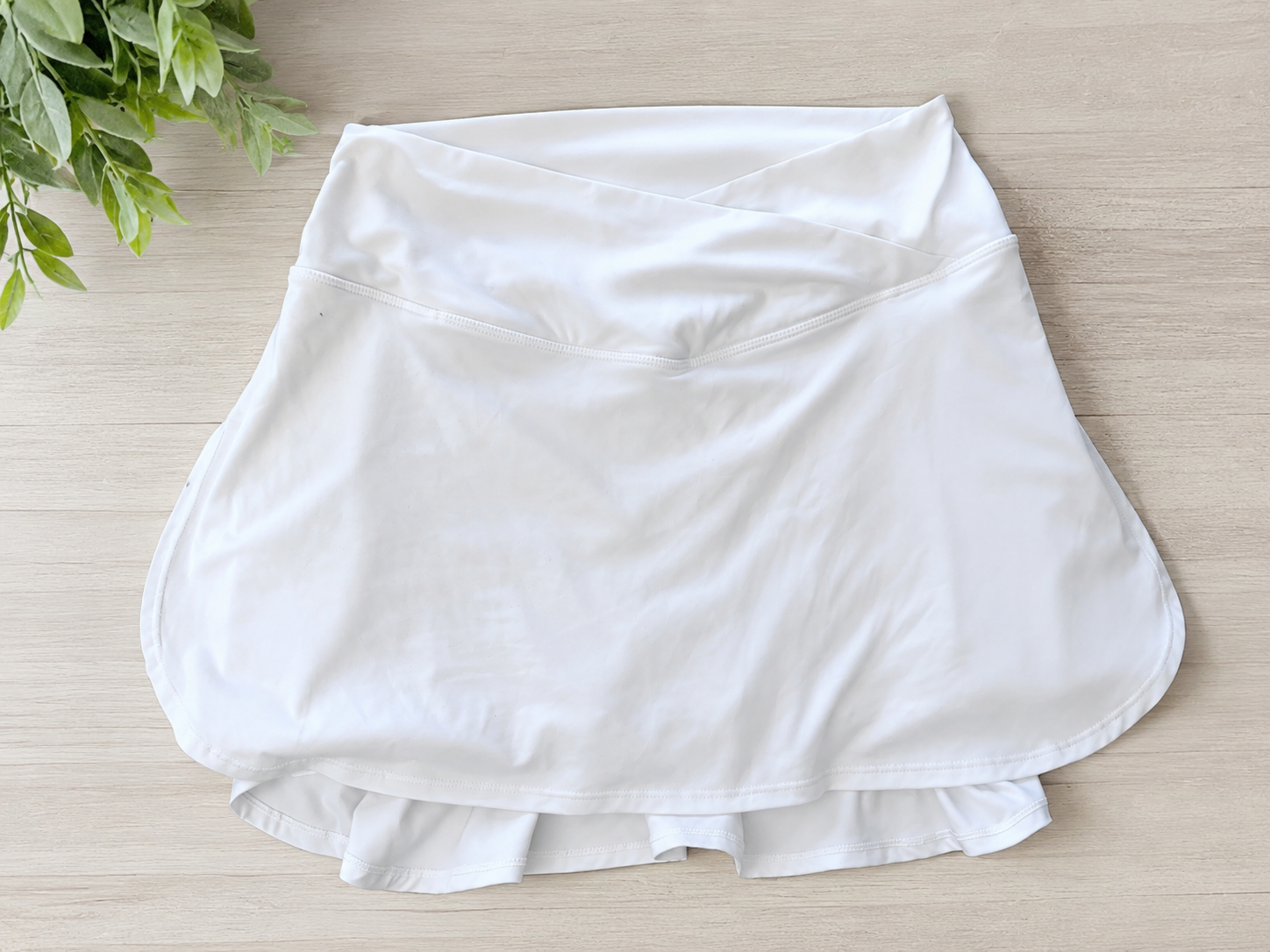 RM White Performance Athletic Skort, Medium