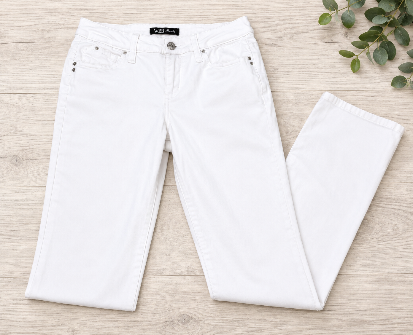 Royalty For Me White Straight Leg Jeans, Women's 6