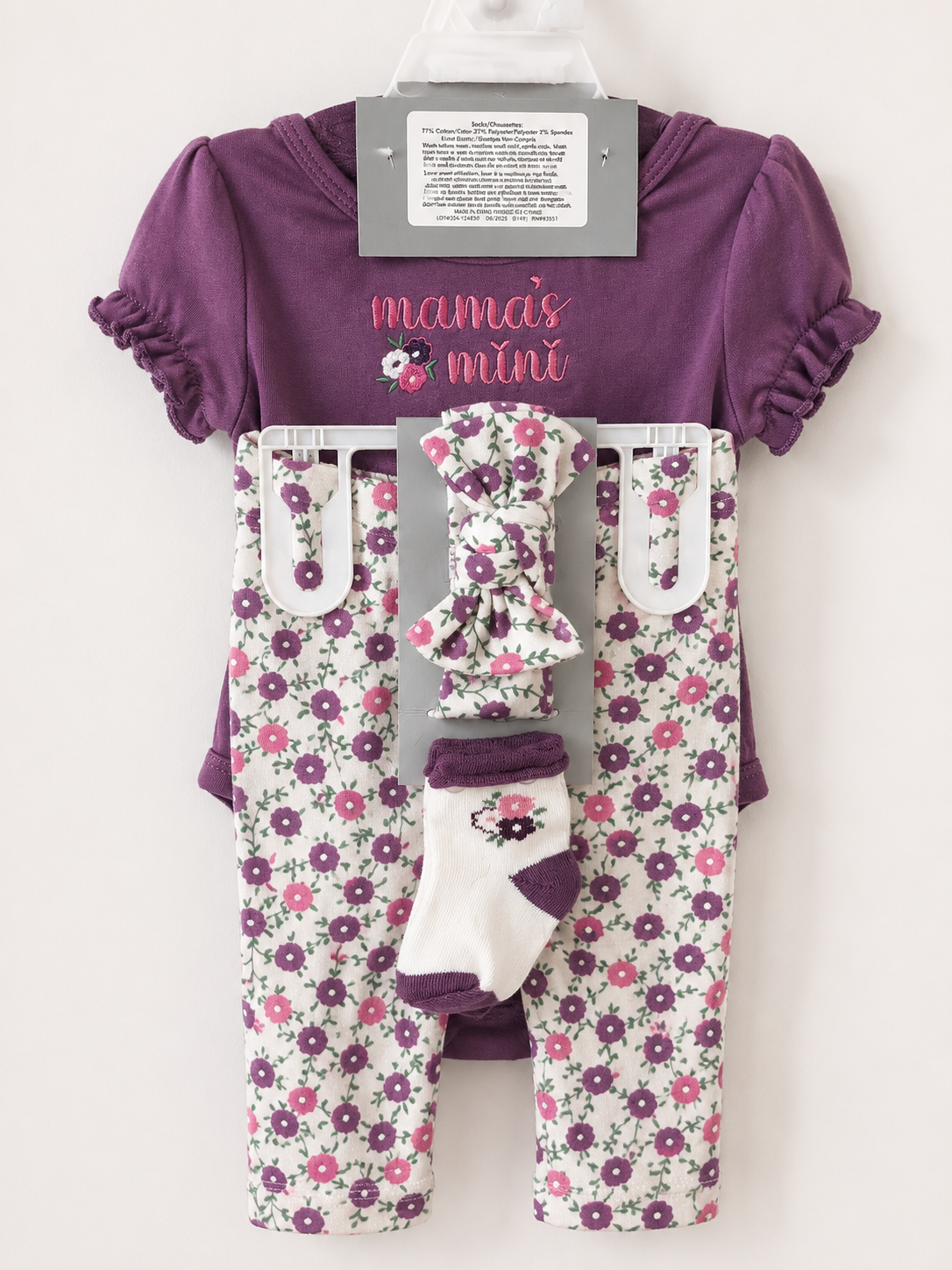Baby Essentials 5-Piece "Mama's Mini" Outfit Set NWT, 9 mo.